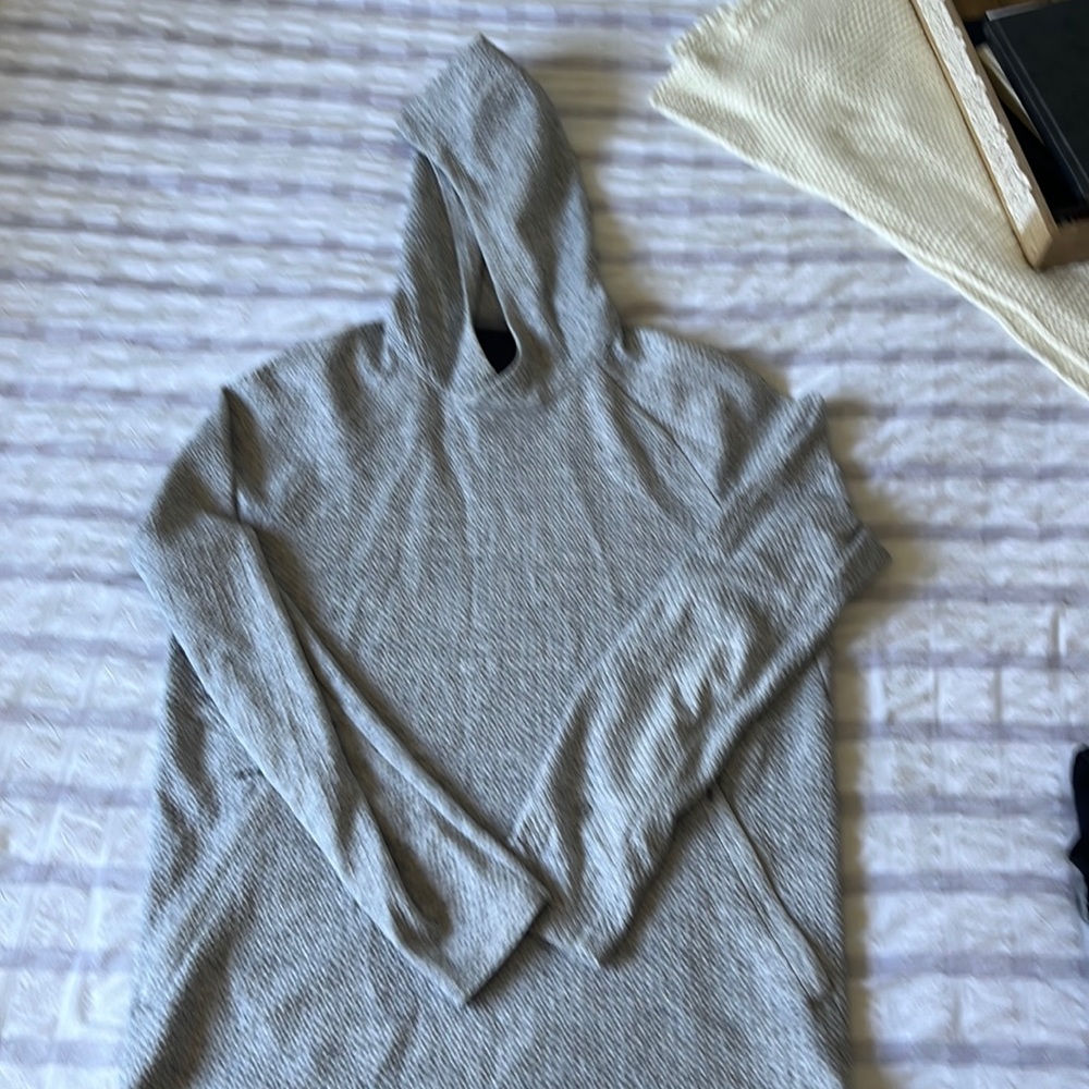 Lululemon men’s hoodie